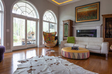 Load image into Gallery viewer, Nguni Cattle Hide - White A